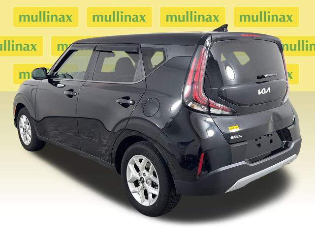 Used 2024 Kia Soul S FWD image 11