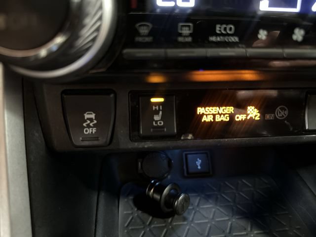 Used 2020 Toyota RAV4 XSE w/ All Weather Liner Package AWD/4WD image 34