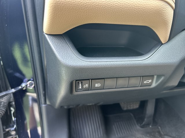 Used 2023 Toyota RAV4 XLE Premium FWD image 12