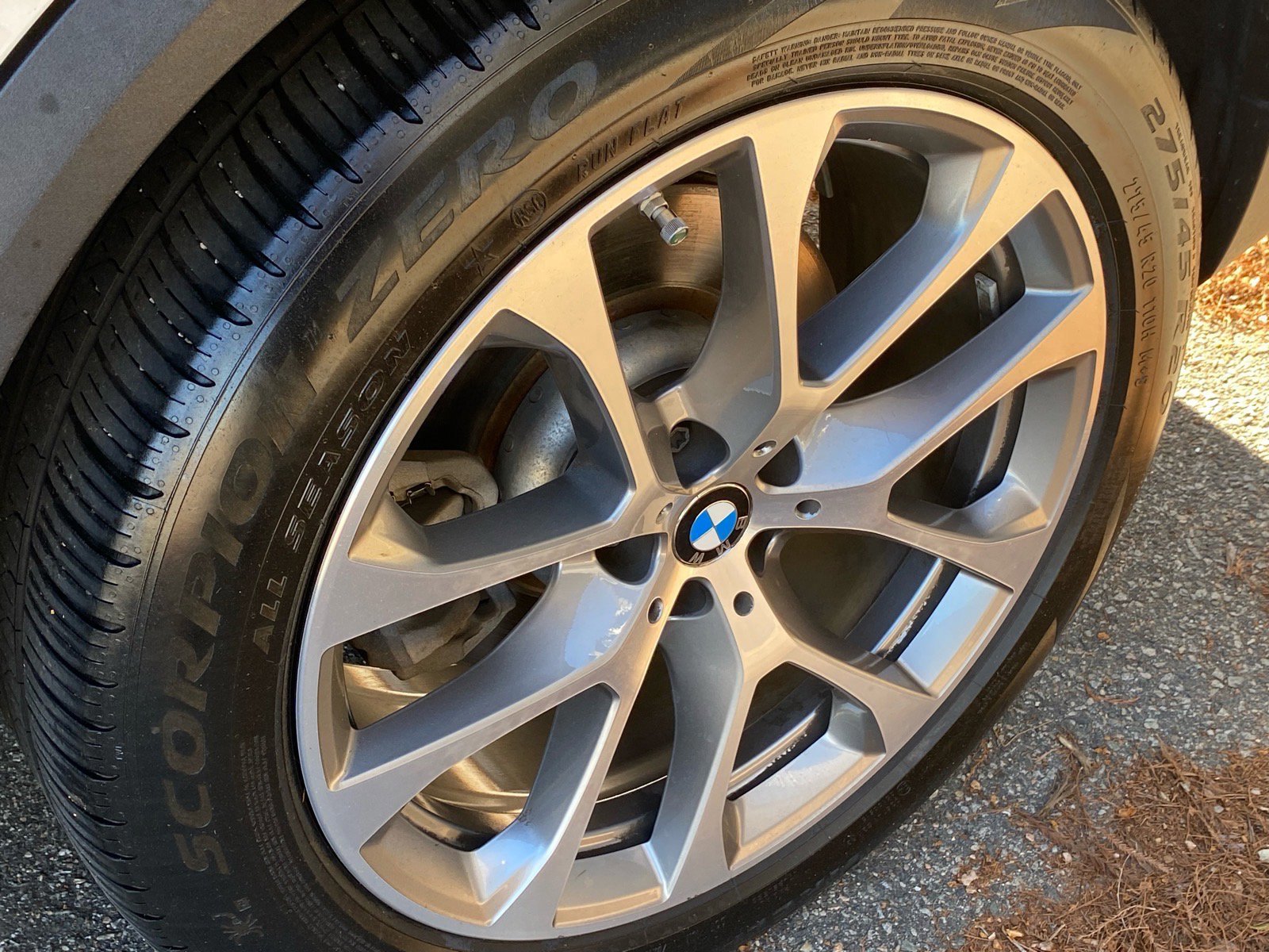 Used 2019 BMW X5 xDrive40i w/ Executive Package image 23