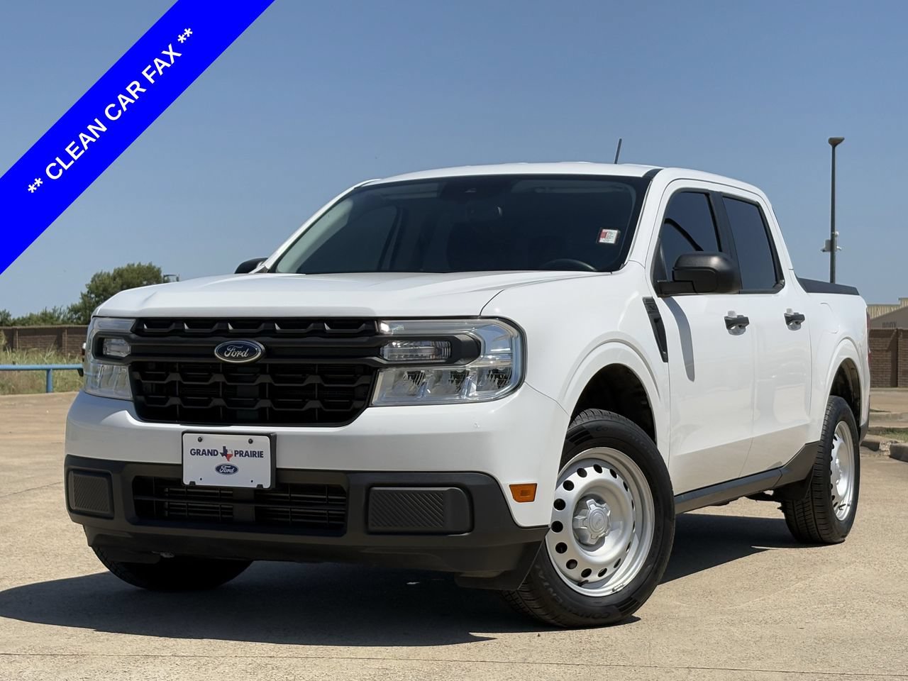 Certified 2022 Ford Maverick XL FWD image 1