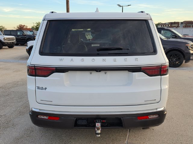 Used 2022 Jeep Wagoneer Series III w/ Flexible Seating Group AWD/4WD image 6