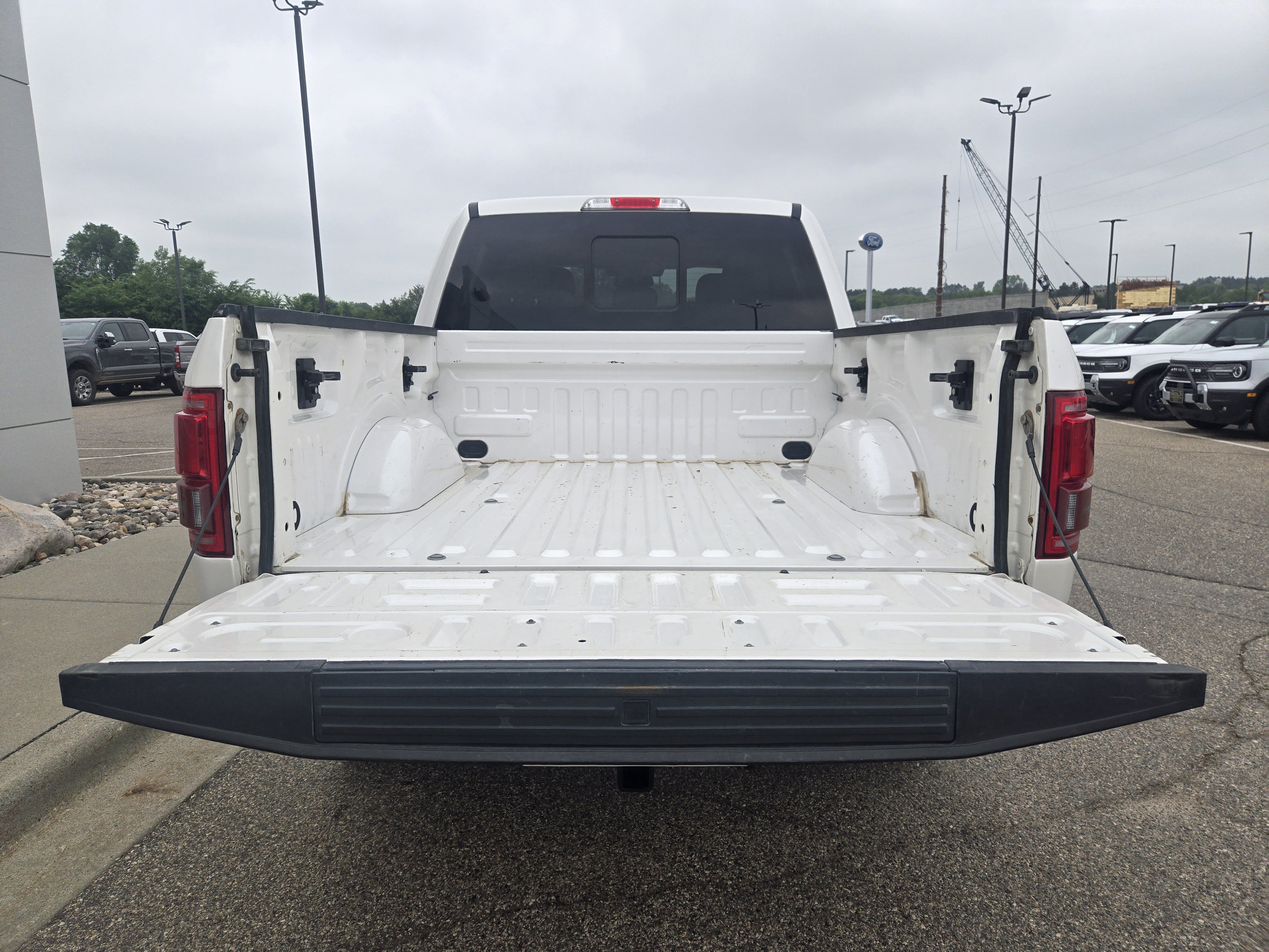 Certified 2017 Ford F150 Lariat w/ Equipment Group 502A Luxury AWD/4WD image 13
