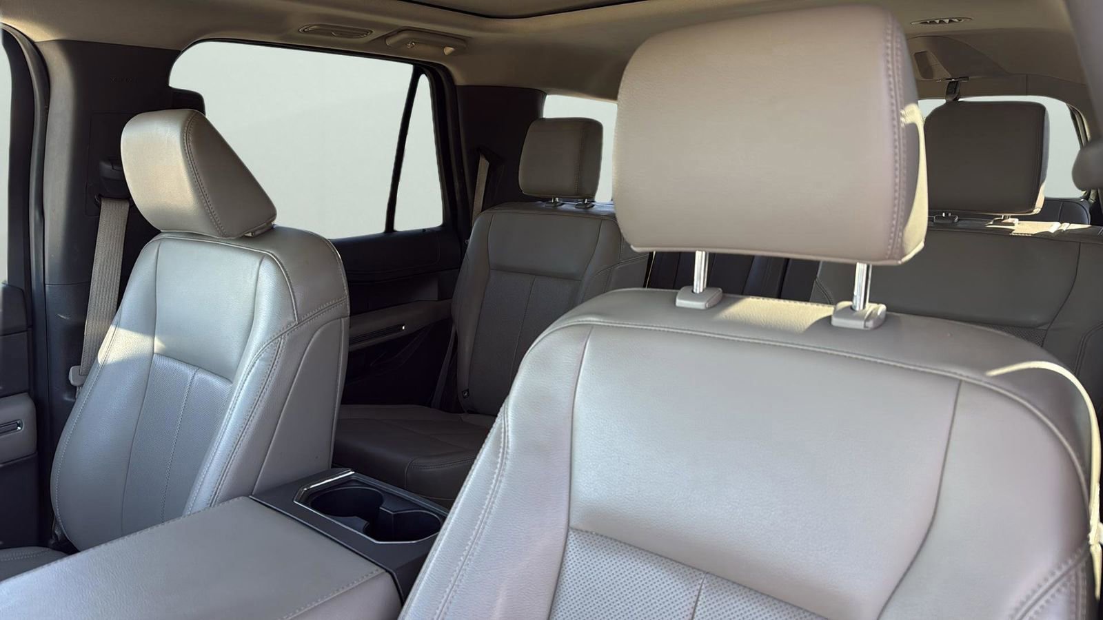 Certified 2021 Ford Expedition XLT image 10