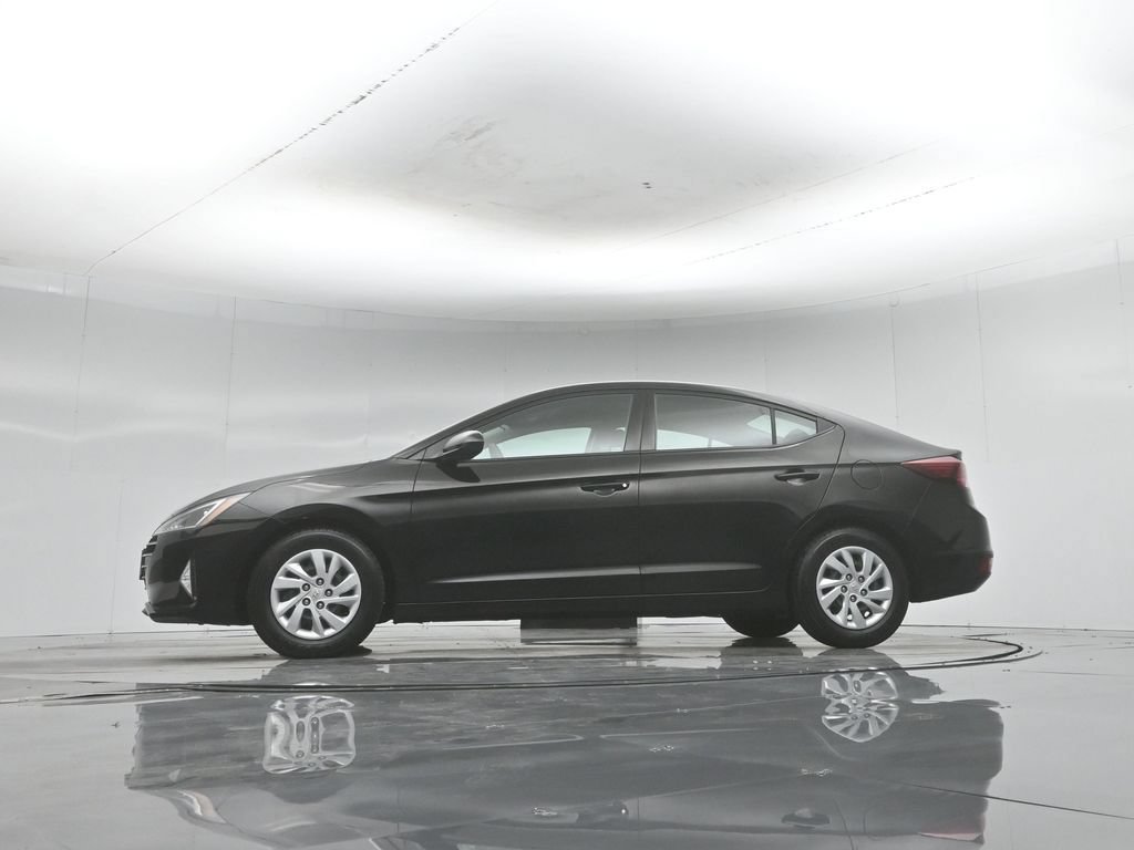 Used 2019 Hyundai Elantra SE w/ Cargo Package FWD image 8