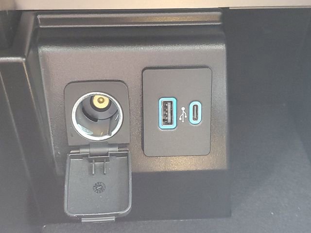 Certified 2024 Ford Explorer ST w/ Equipment Group 401A image 30