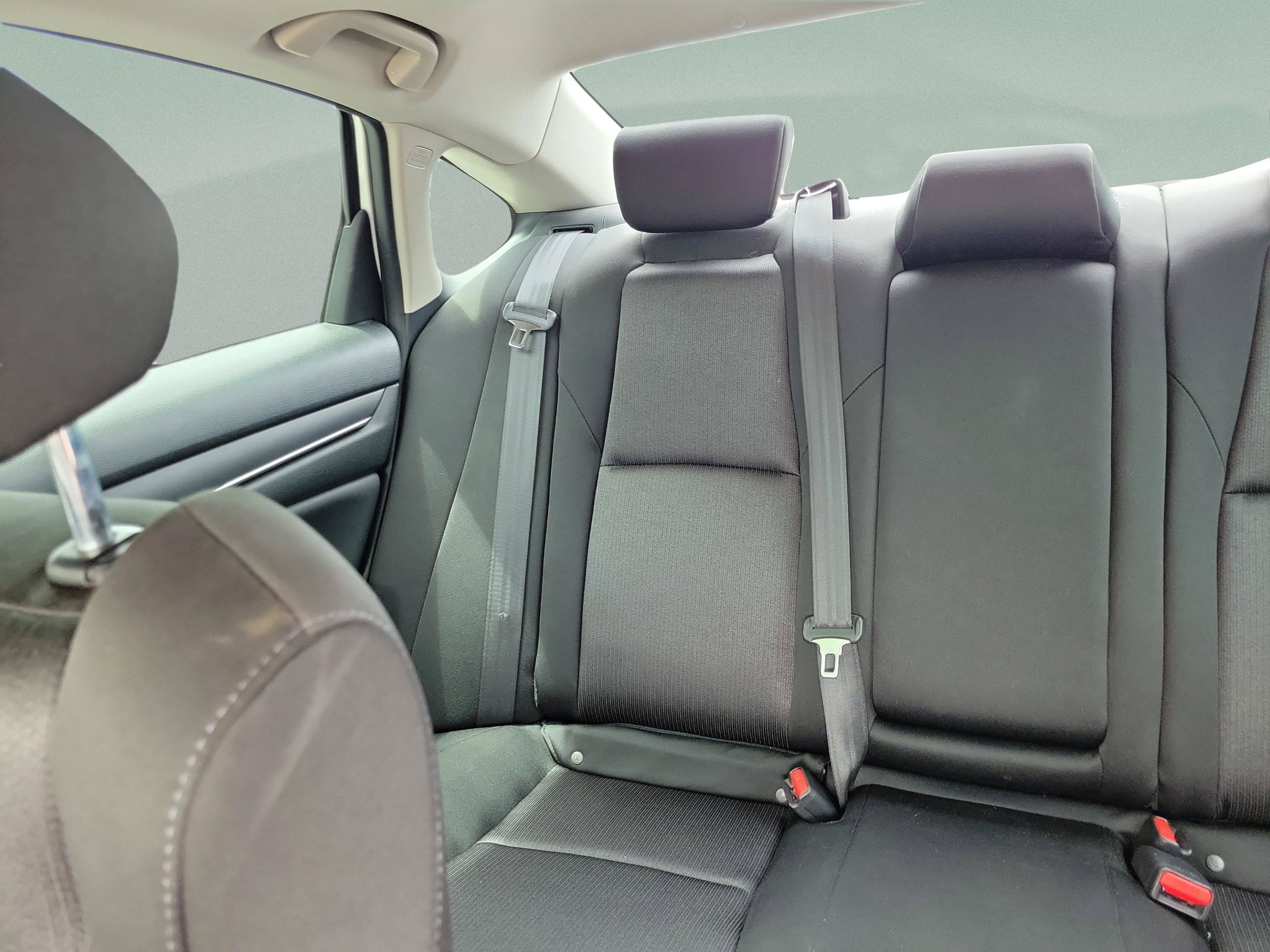 Used 2018 Honda Accord EX image 8
