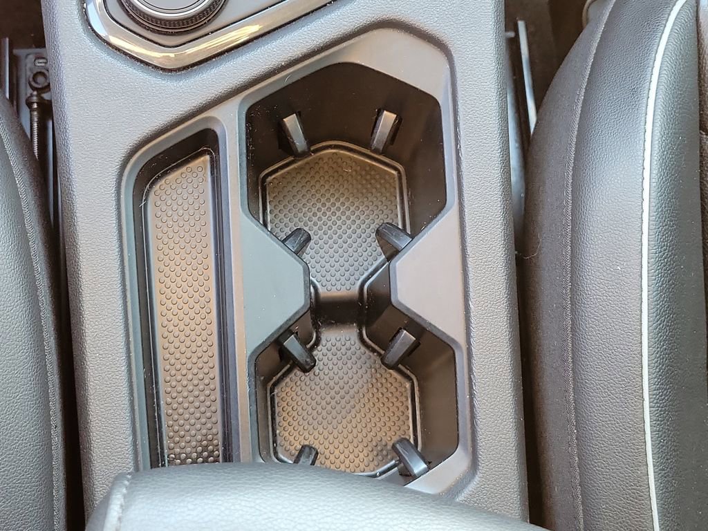 Used 2019 Volkswagen Tiguan SEL Premium image 34