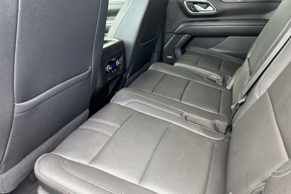 Used 2022 Chevrolet Tahoe RST w/ Luxury Package AWD/4WD image 11