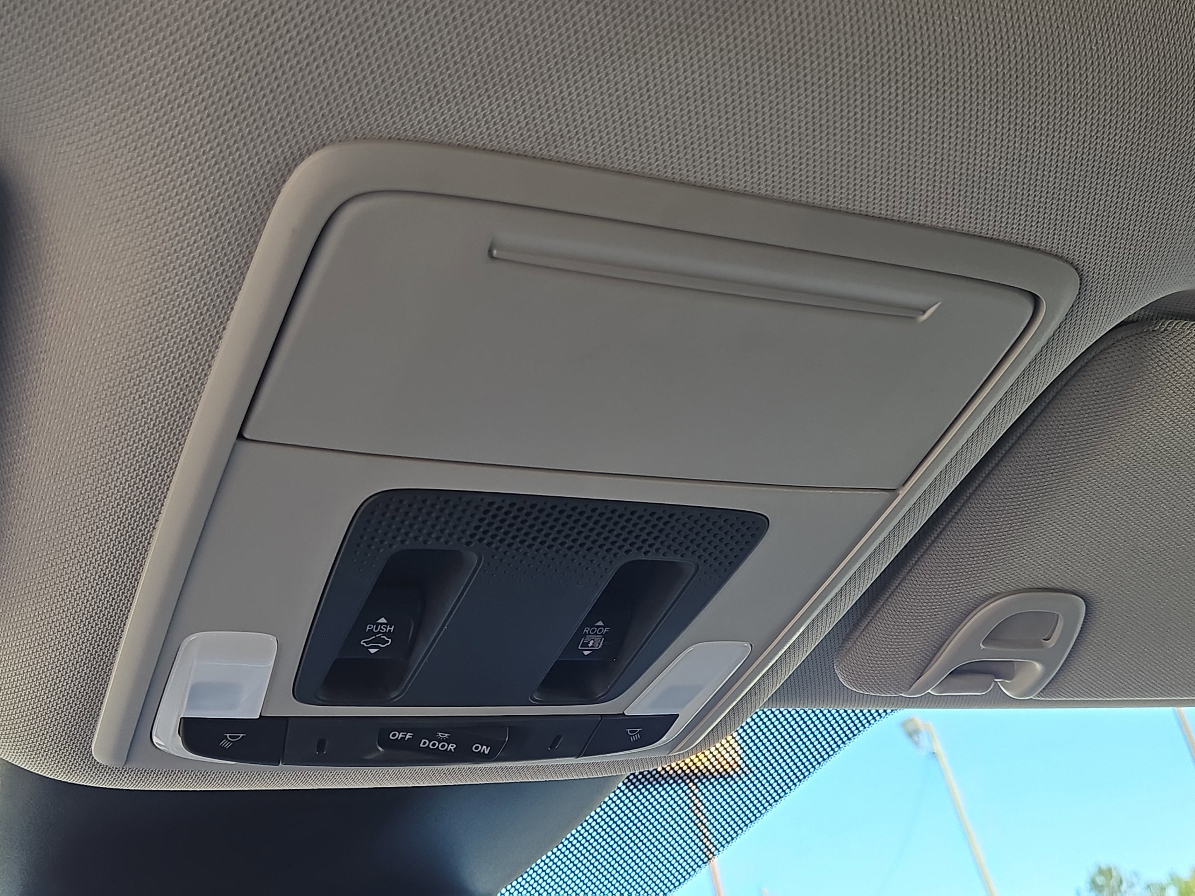 Used 2024 Honda Pilot Touring image 32