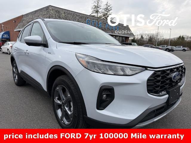 Certified 2025 Ford Escape ST-Line Select w/ Tech Pack #2 image 5