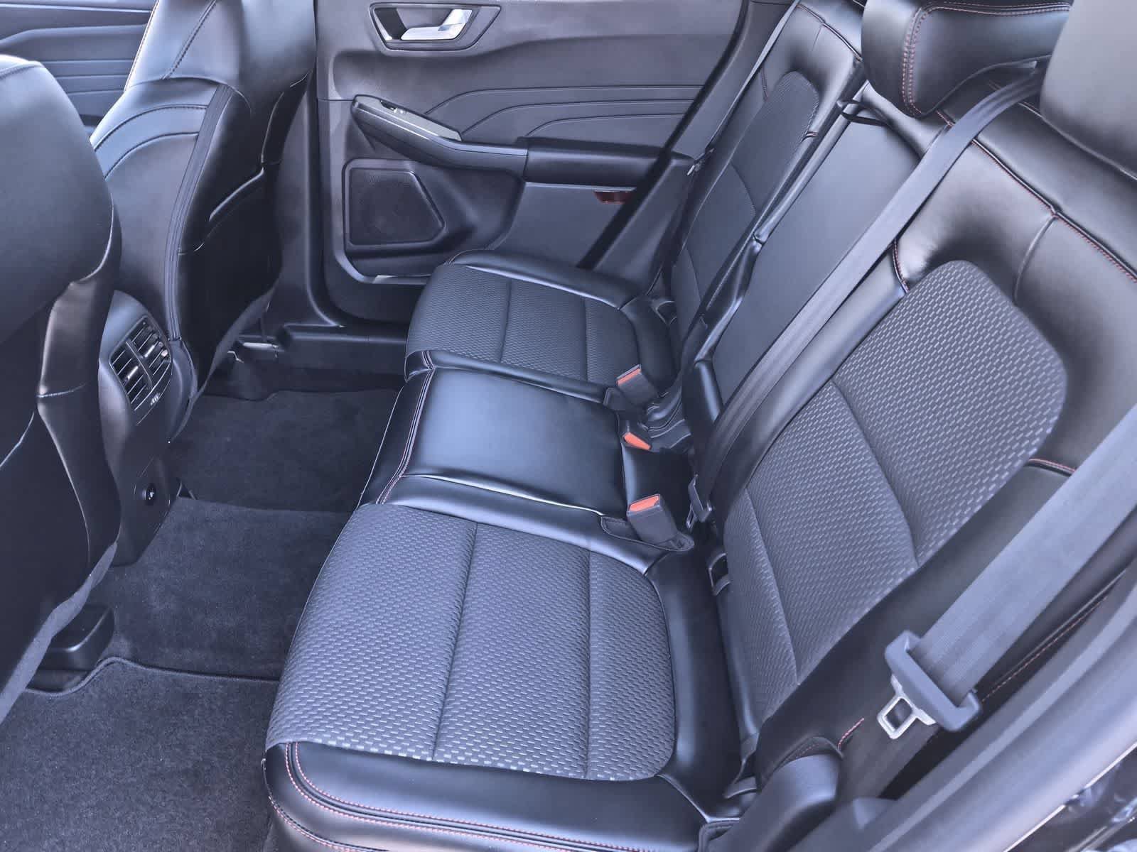 Certified 2024 Ford Escape ST-Line w/ Tech Pack #1 AWD/4WD image 19