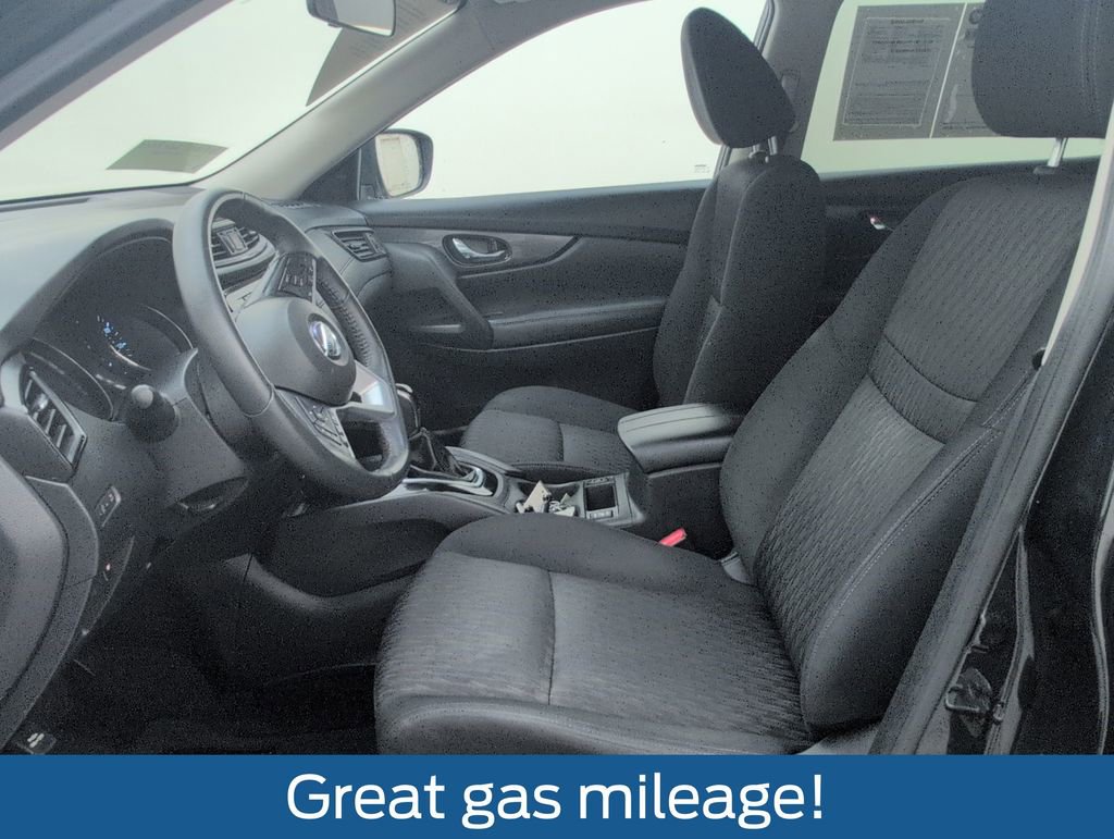 Used 2018 Nissan Rogue SV FWD image 4