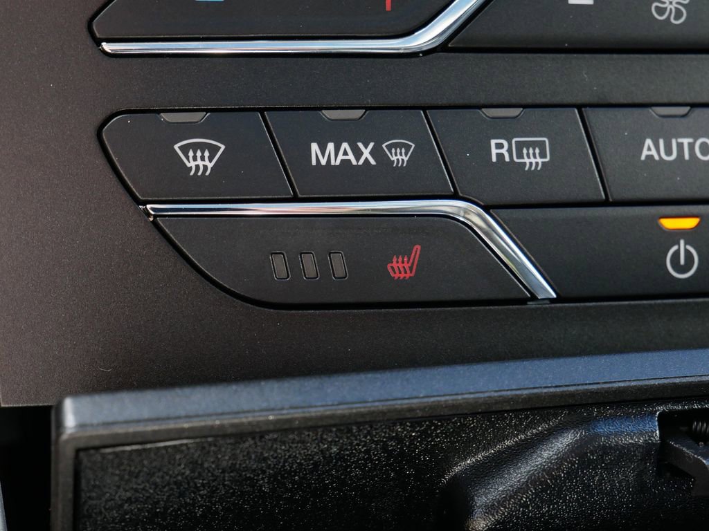 Certified 2019 Ford Edge SEL w/ Equipment Group 201A AWD/4WD image 26