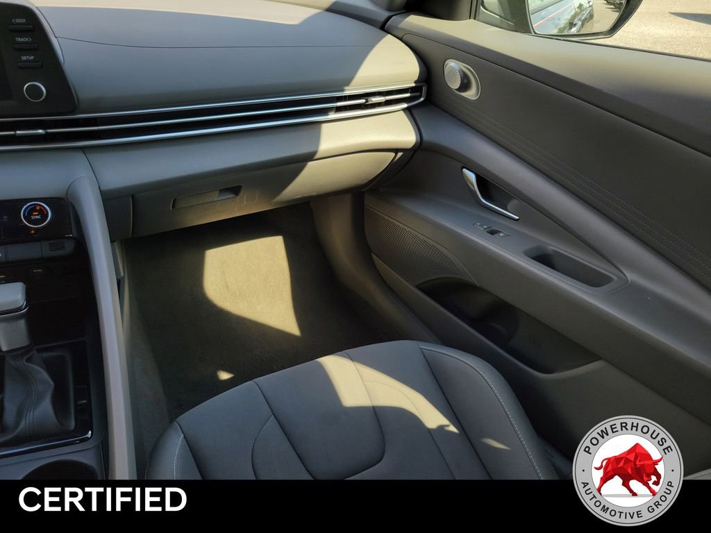 Used 2023 Hyundai Elantra SEL FWD image 19