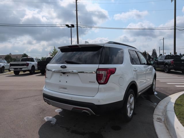 Certified 2017 Ford Explorer XLT w/ Equipment Group 202A AWD/4WD image 5