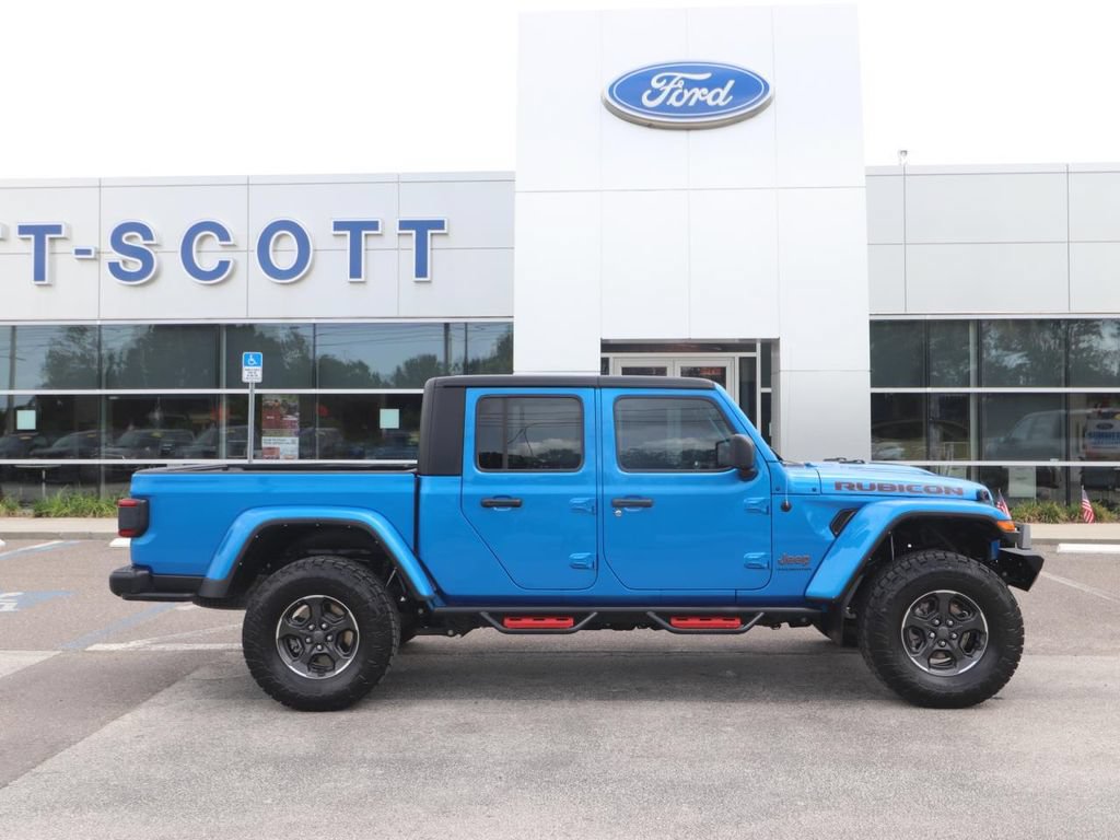 Used 2023 Jeep Gladiator Rubicon w/ LED Lighting Group AWD/4WD image 17