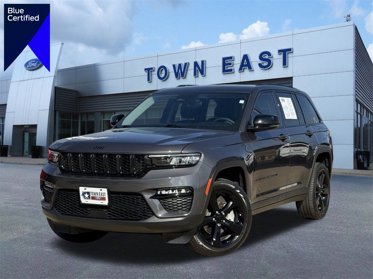 Used 2023 Jeep Grand Cherokee Limited w/ Black Appearance Package