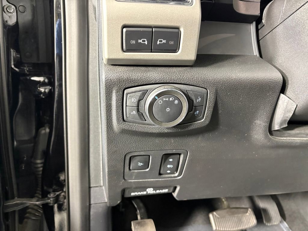 Certified 2021 Ford F350 Lariat w/ Lariat Ultimate Package AWD/4WD image 13