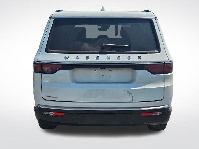 Used 2023 Jeep Wagoneer 4WD image 8