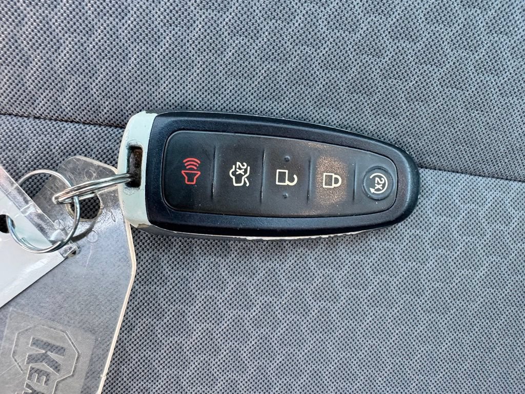 Certified 2019 Ford Escape SE AWD/4WD image 39