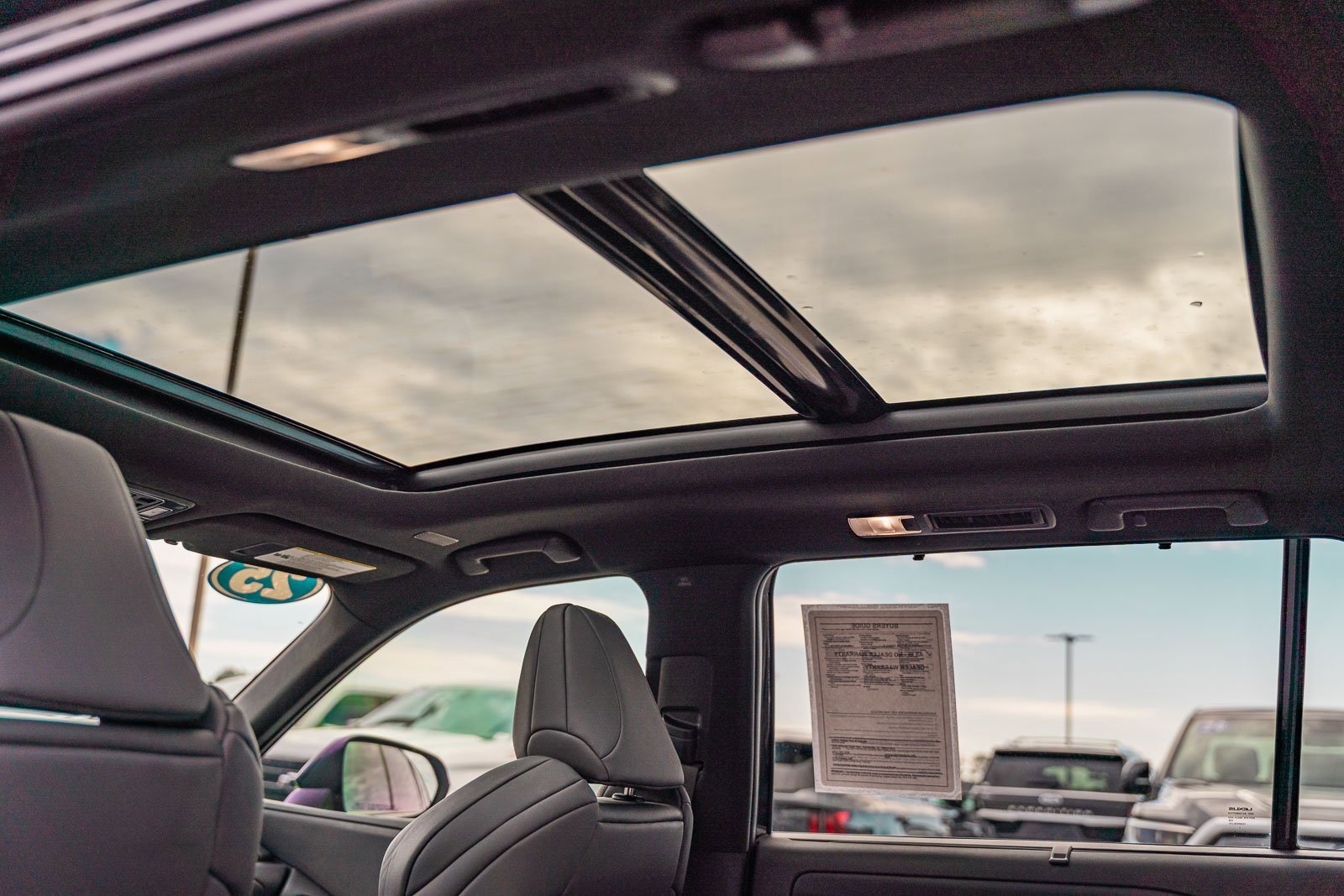 Used 2025 Lexus TX 500h 500h F SPORT Premium image 37