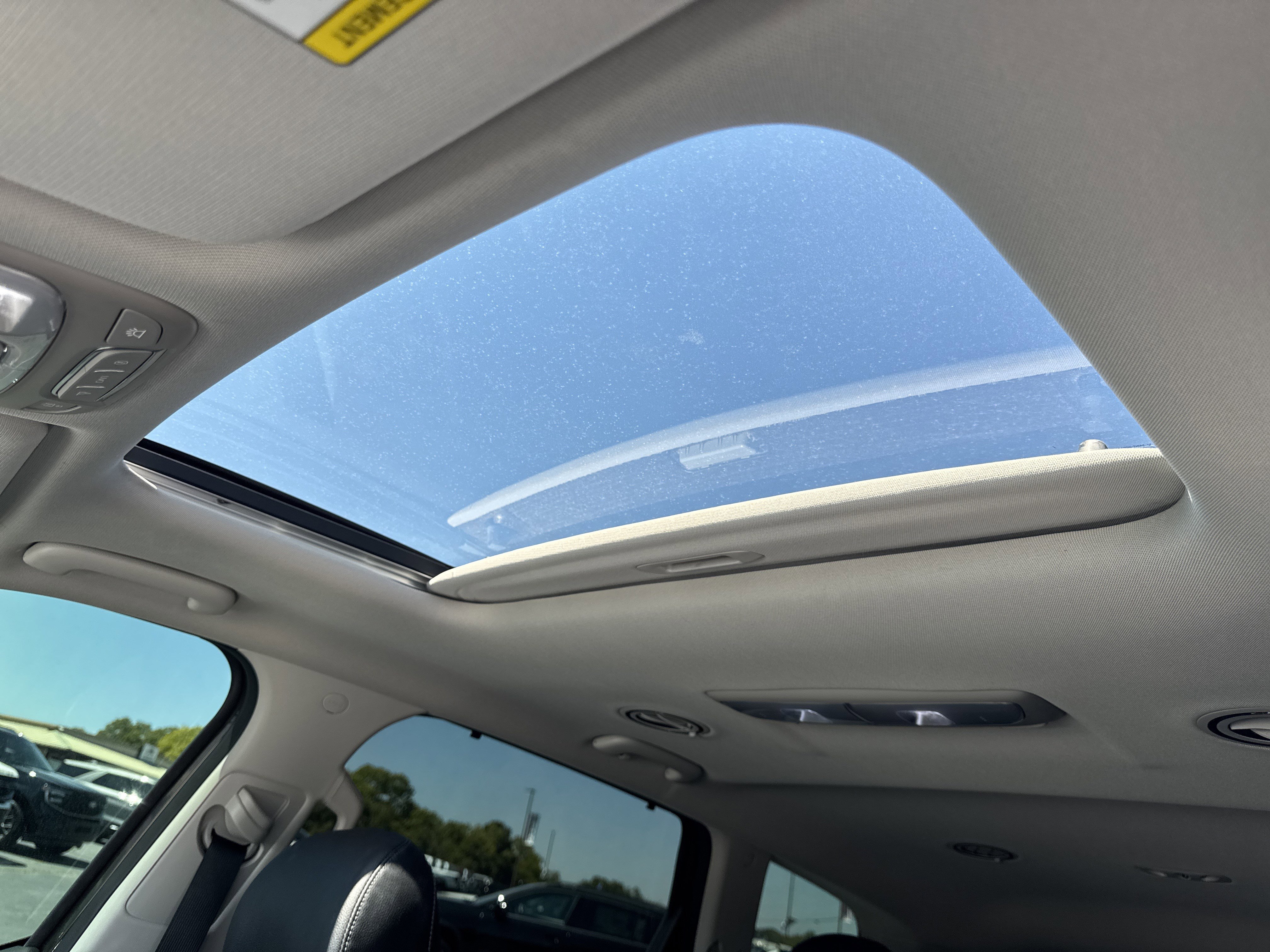 Used 2022 Kia Telluride EX w/ EX Premium Package image 11