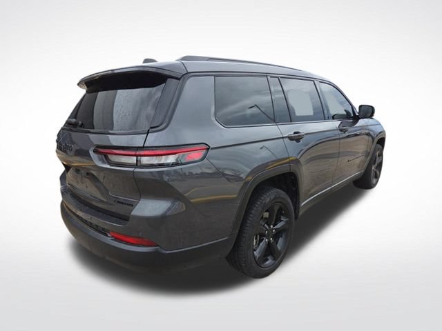 Used 2025 Jeep Grand Cherokee L Limited w/ Black Appearance Package RWD image 10