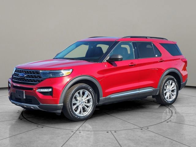 Certified 2020 Ford Explorer XLT w/ Equipment Group 202A AWD/4WD image 3