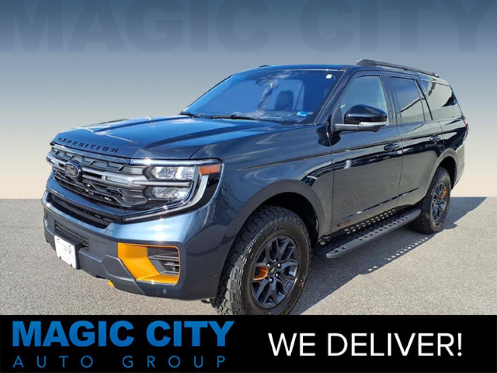 Certified 2025 Ford Expedition Tremor AWD/4WD image 1