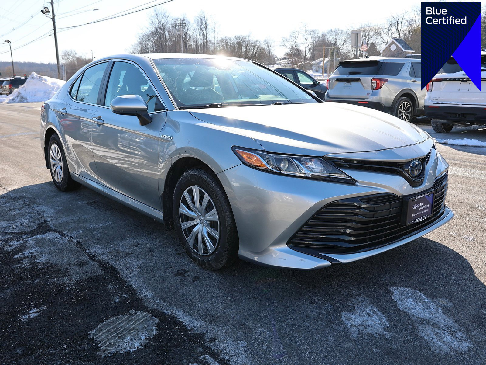 Used 2020 Toyota Camry LE image 1