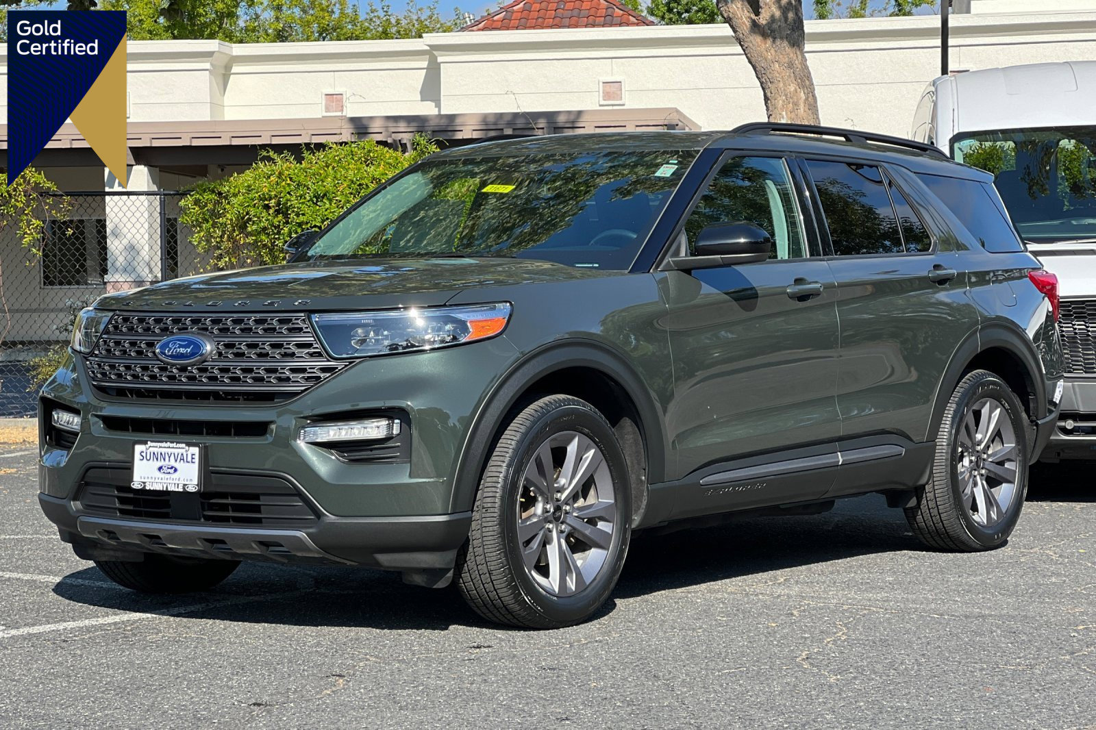 Certified 2022 Ford Explorer XLT w/ Equipment Group 202A