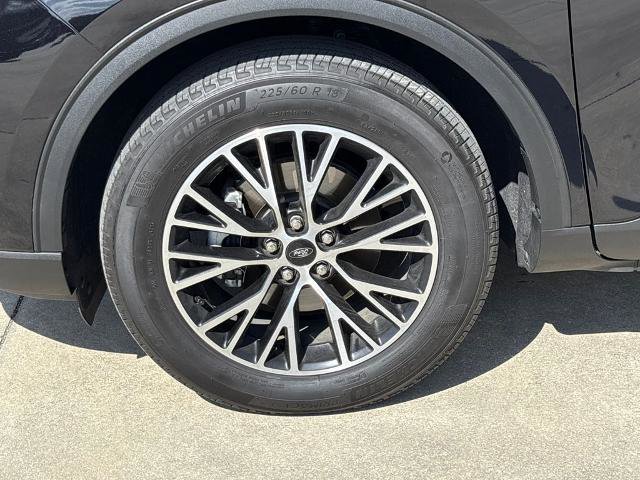 Certified 2024 Ford Escape SE image 11