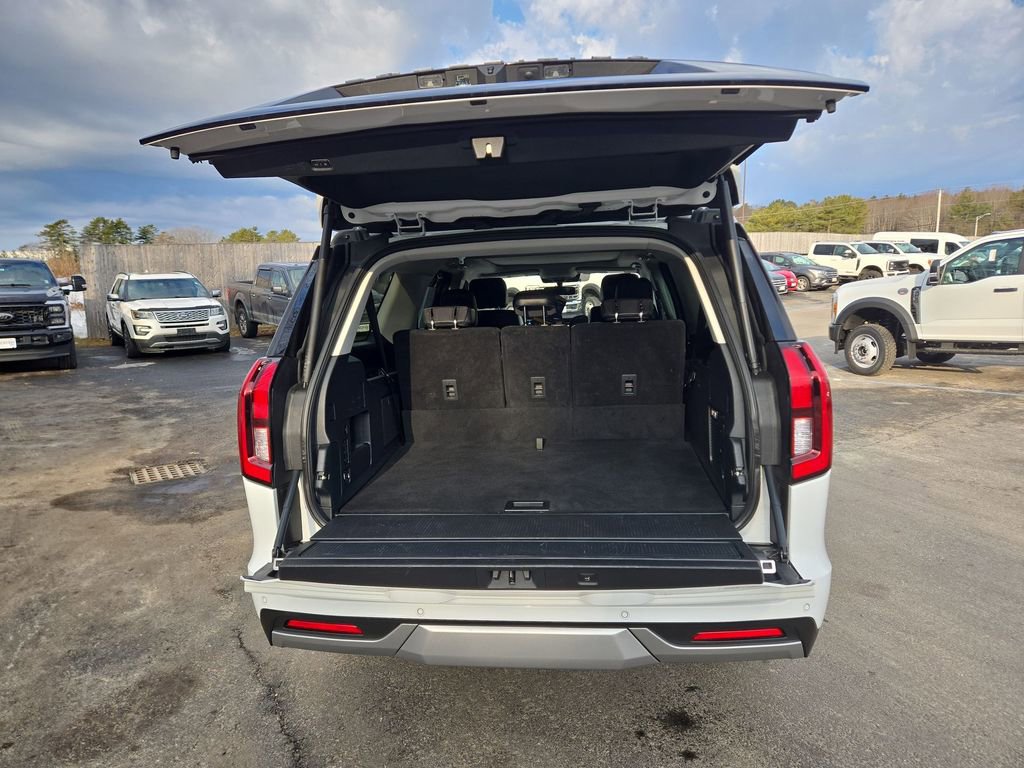 Certified 2025 Ford Expedition Max Platinum AWD/4WD image 3