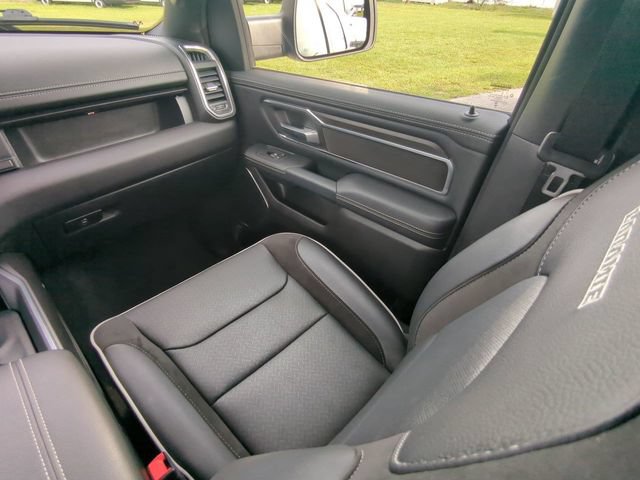 Used 2025 RAM 1500 Laramie w/ Sport Appearance Package AWD/4WD image 17