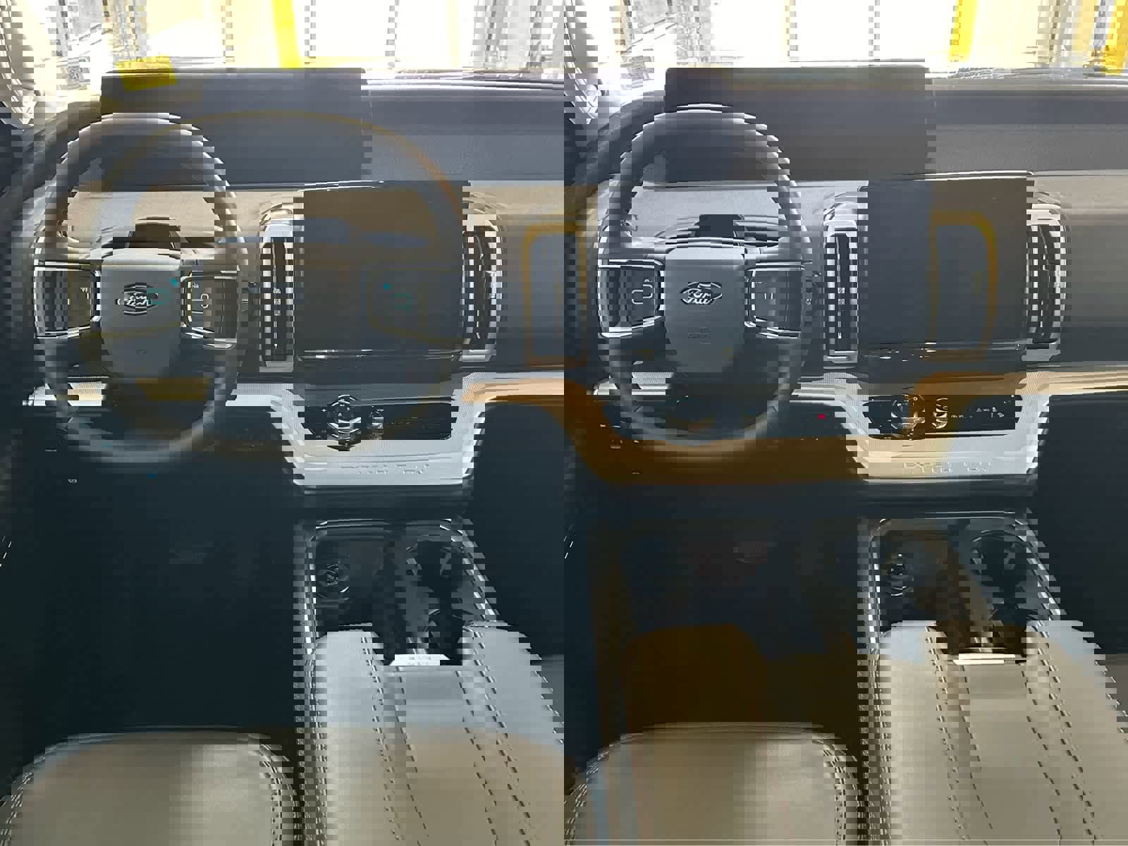 Certified 2025 Ford Expedition Active image 13