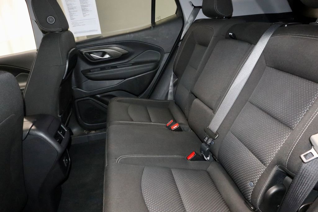 Used 2024 GMC Terrain SLE FWD image 21