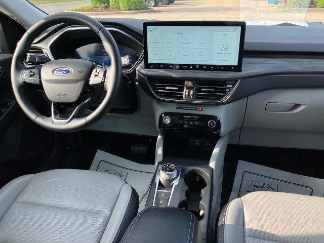 Certified 2025 Ford Escape Platinum AWD/4WD image 20