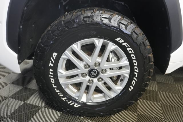 Used 2025 Toyota Tundra SR5 w/ SR5 Premium Package AWD/4WD image 10