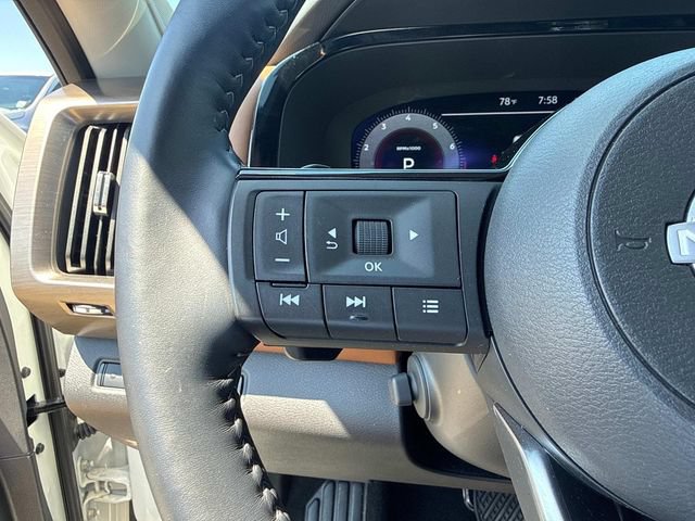 Used 2024 Nissan Pathfinder Platinum w/ Cargo Package AWD/4WD image 32