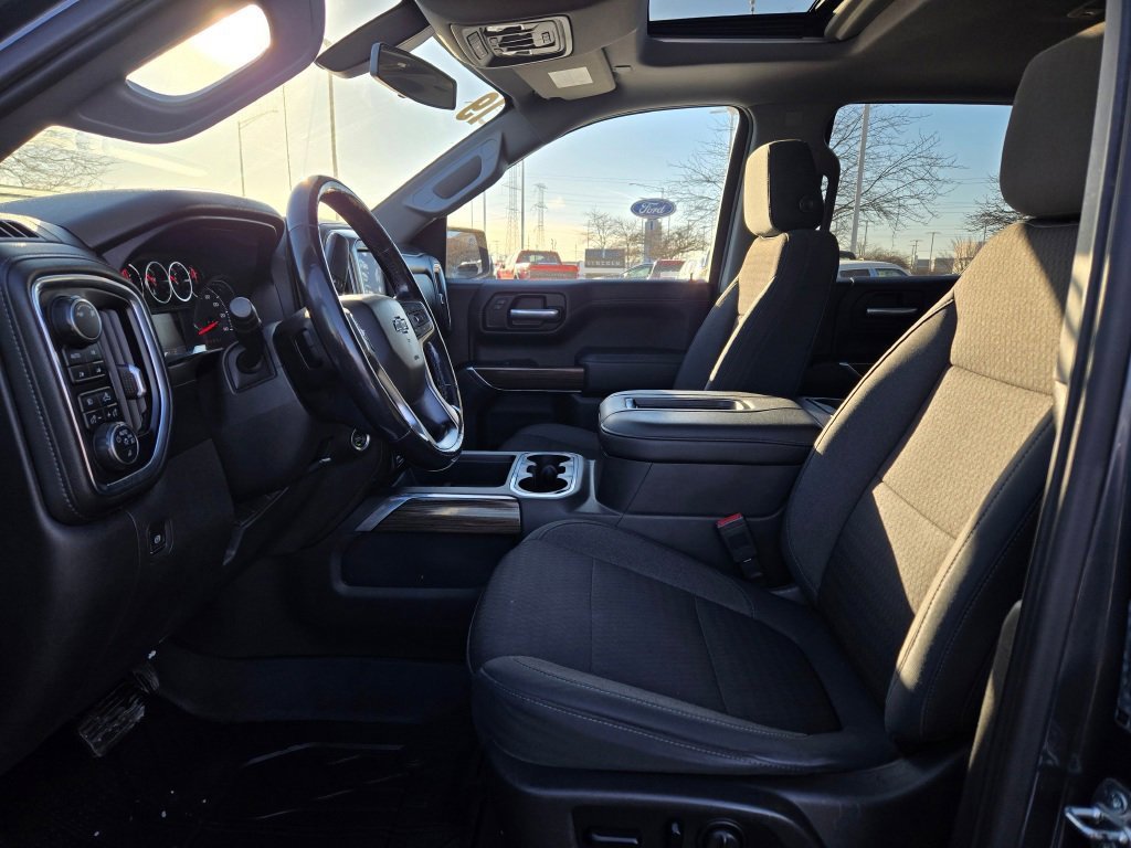 Used 2019 Chevrolet Silverado 1500 RST image 22