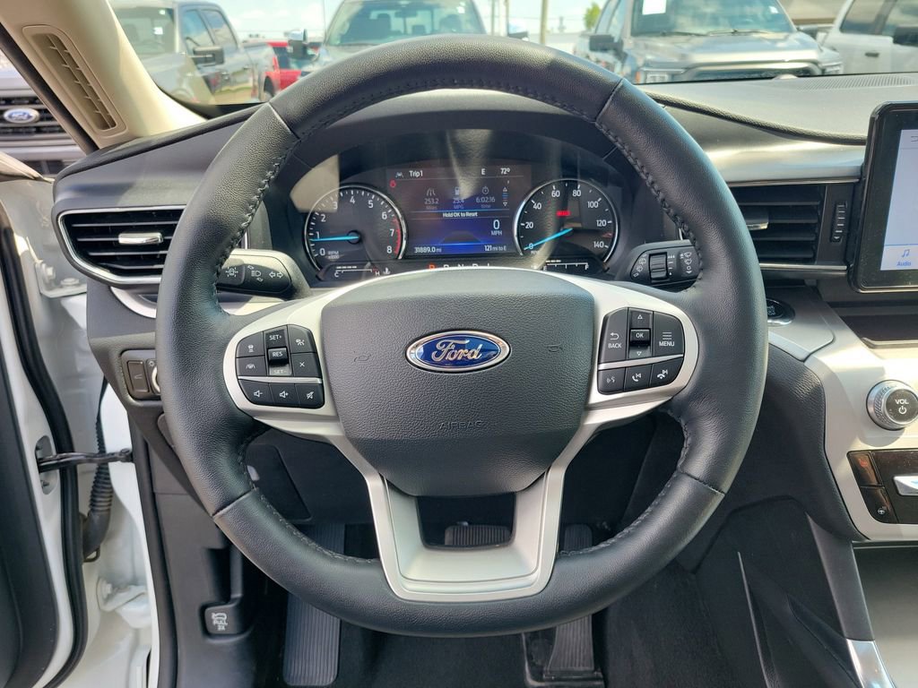 Certified 2023 Ford Explorer XLT w/ Equipment Group 202A AWD/4WD image 23