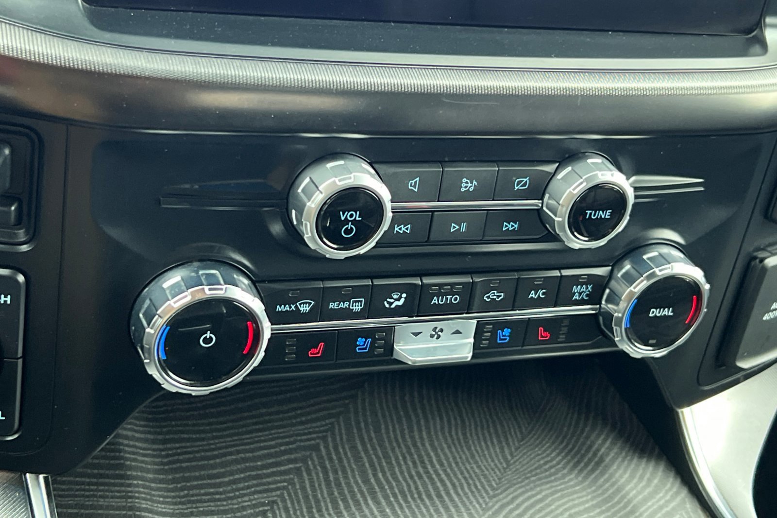 Certified 2023 Ford F150 Platinum image 21