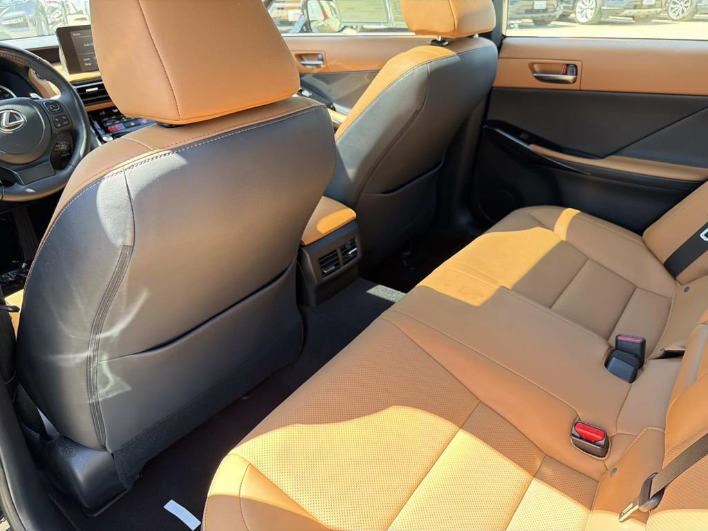Used 2023 Lexus IS 300 w/ Comfort Package RWD image 11