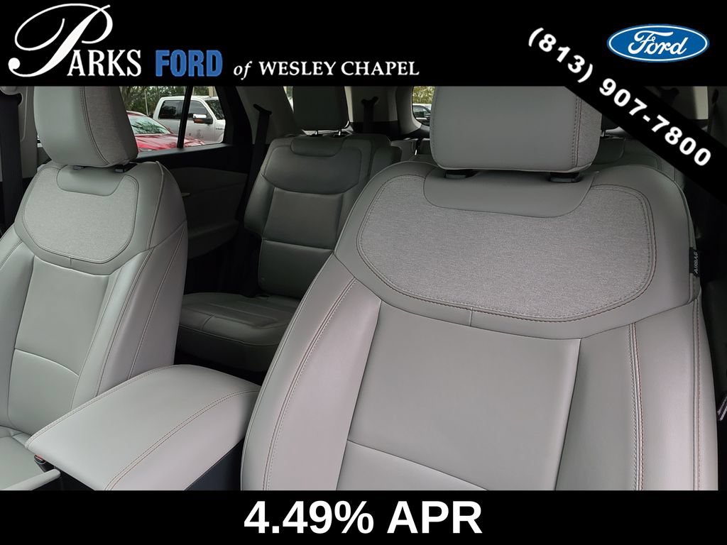 Certified 2025 Ford Explorer Active w/ Active Comfort Package RWD image 22