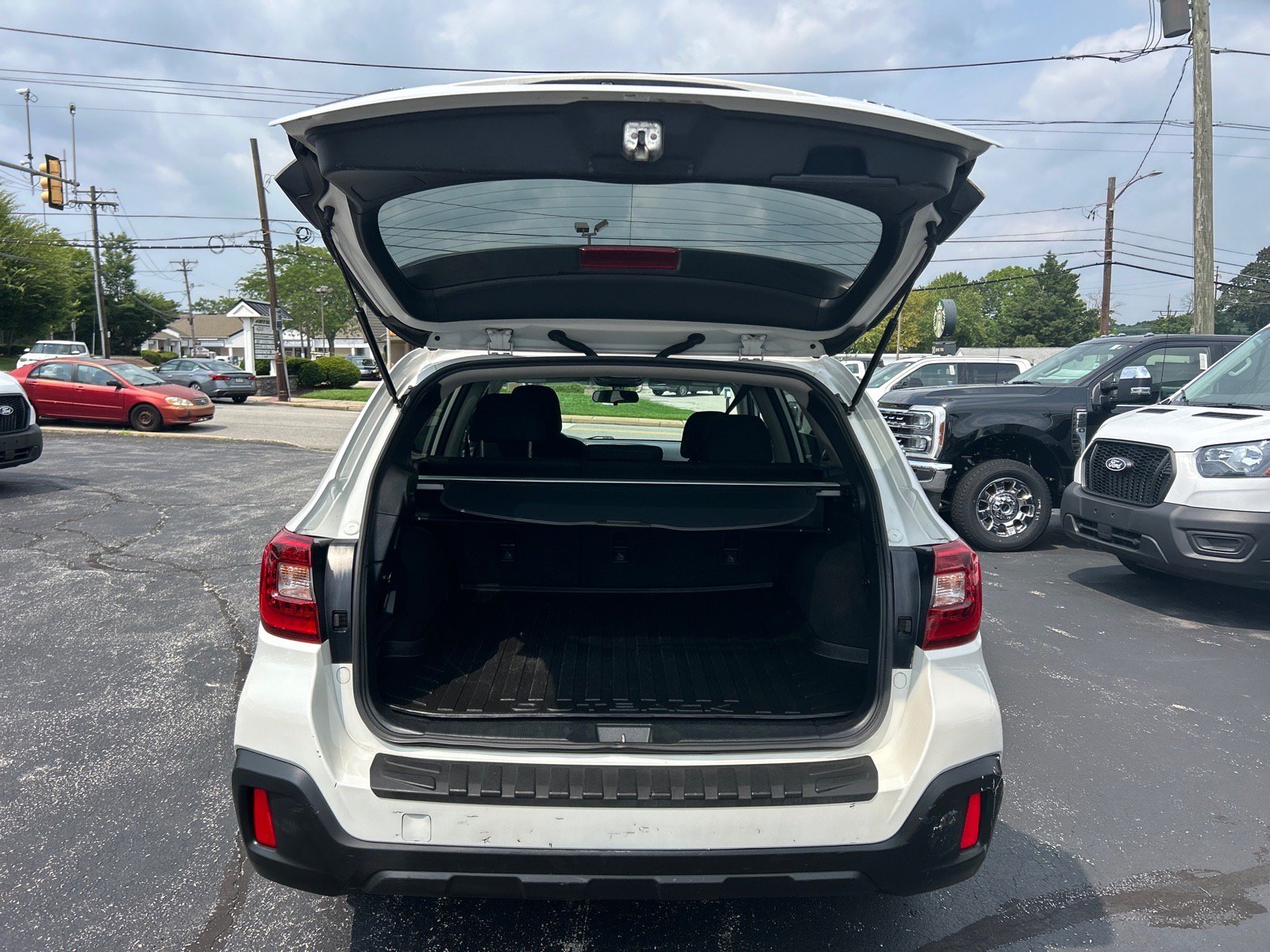Used 2018 Subaru Outback 2.5i Premium AWD/4WD image 14