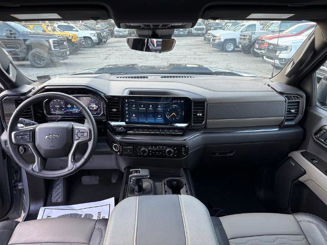 Used 2025 Chevrolet Silverado 1500 ZR2 w/ Technology Package image 12