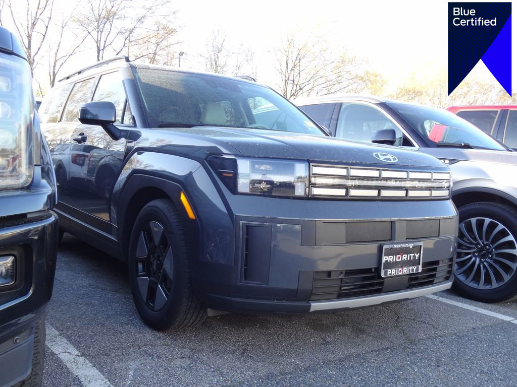 Used 2025 Hyundai Santa Fe SEL image 1