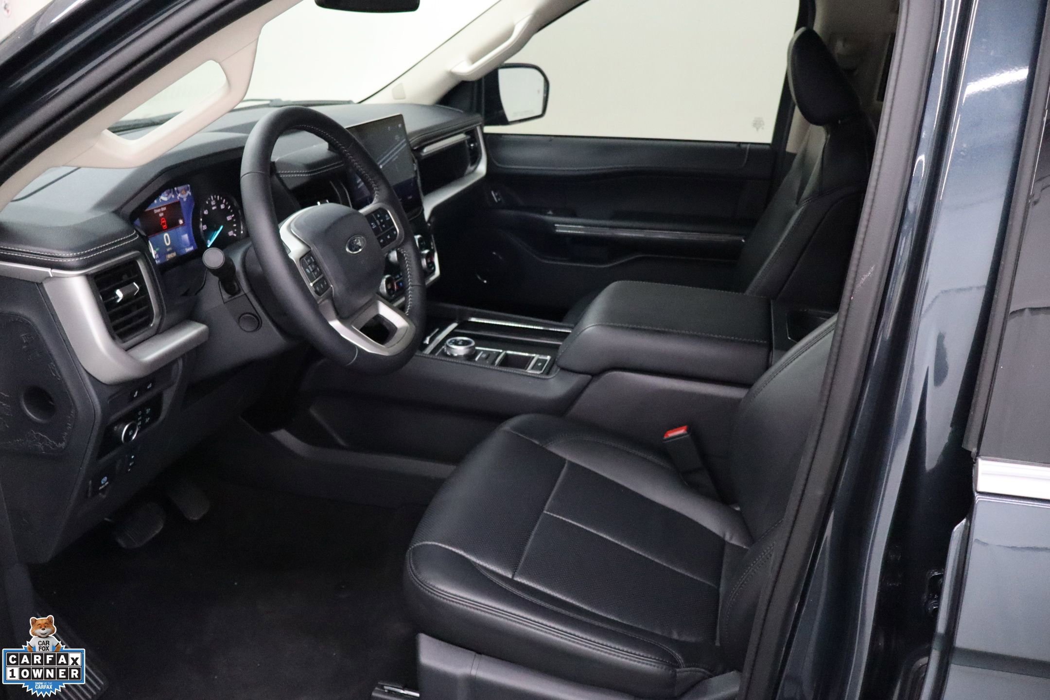 Certified 2024 Ford Expedition XLT image 23