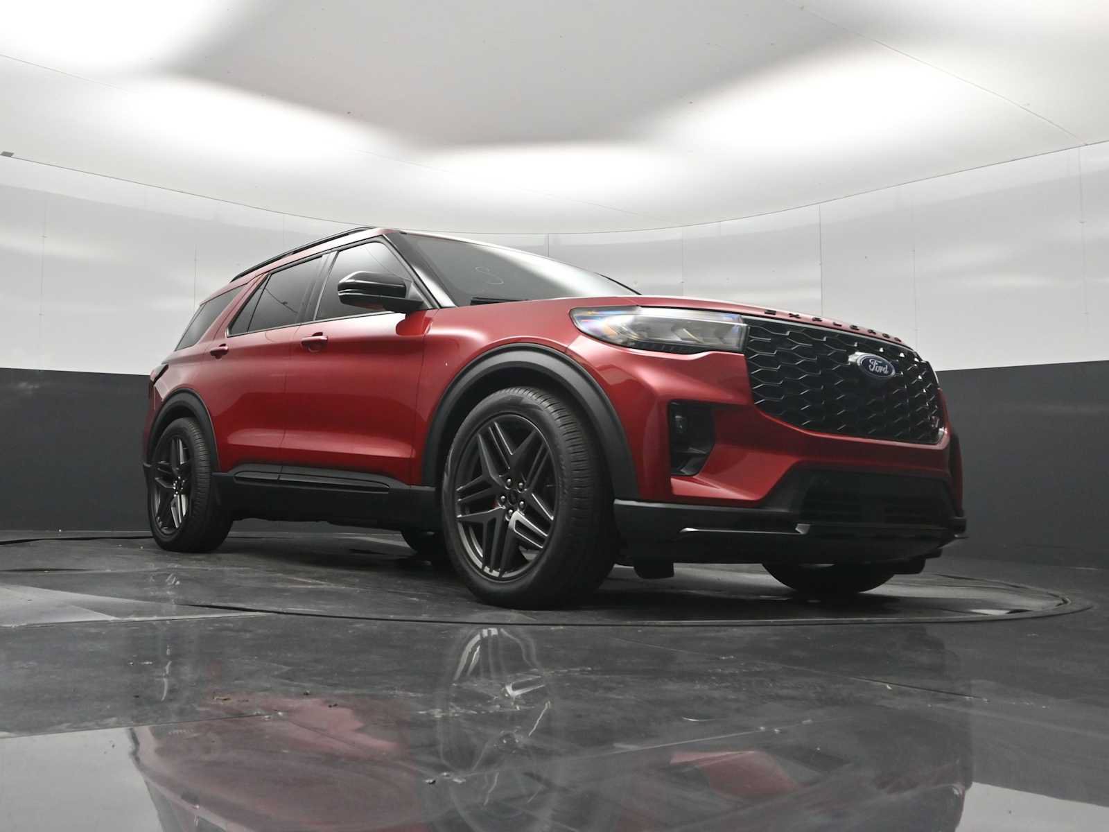 Certified 2025 Ford Explorer ST w/ Sun And Sound Package AWD/4WD image 18